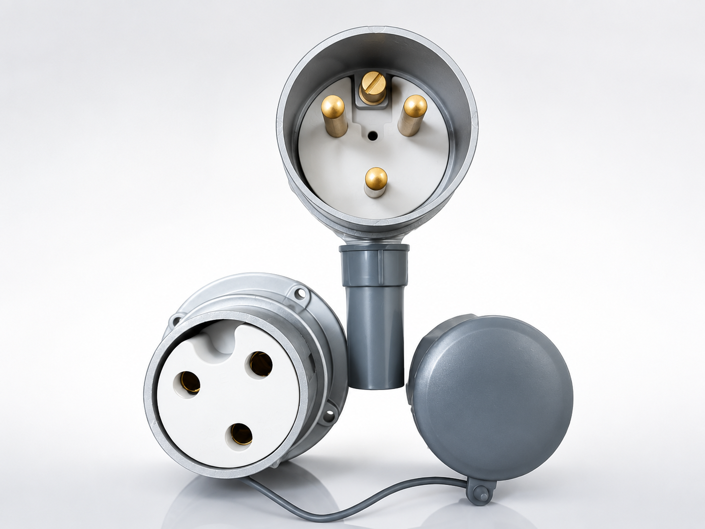 32 AMP TP Metal Plug & Socket